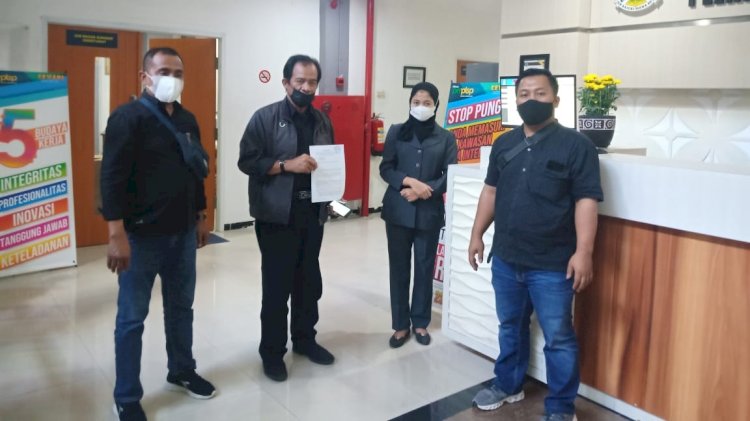 Nelayan dan aktivis lingkungan hidup