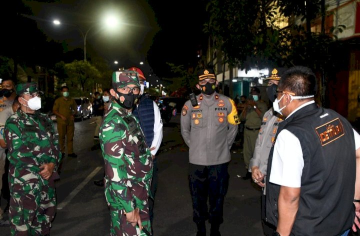 Pangdam V/Brawijaya Mayjen TNI Suharyanto bersama Kapolda Jatim, Irjen Pol Nico Afianta/RMOLJatim