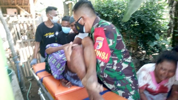 Proses evakuasi korban. 