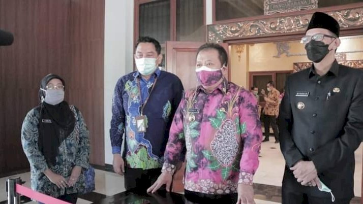 Bupati Hendy dan wakil bupati Jember Gus Firjaun saat di pendopo Wahya Wibawagraha Jember/ist/