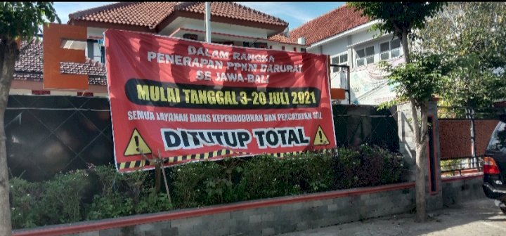 Dispendukcapil Ngawi terpaksa tutup total.