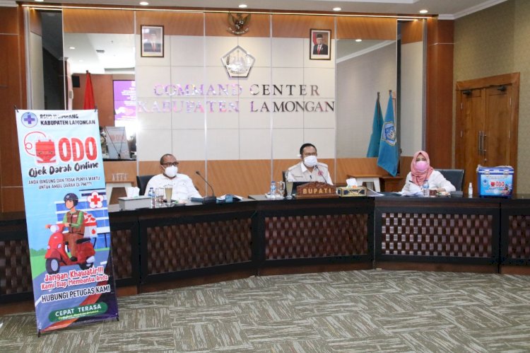 Bupati Lamongan Yuhronur Effendi saat memaparkan layanan ODO ke Tim Panel Independen (TPI) KIPP 2021 secara virtual/RMOLJatim