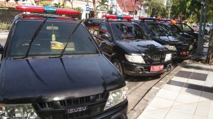 Sejumlah mobil operasional dinas menjadi mobil jenazah pasien covid-19/RMOLJatim