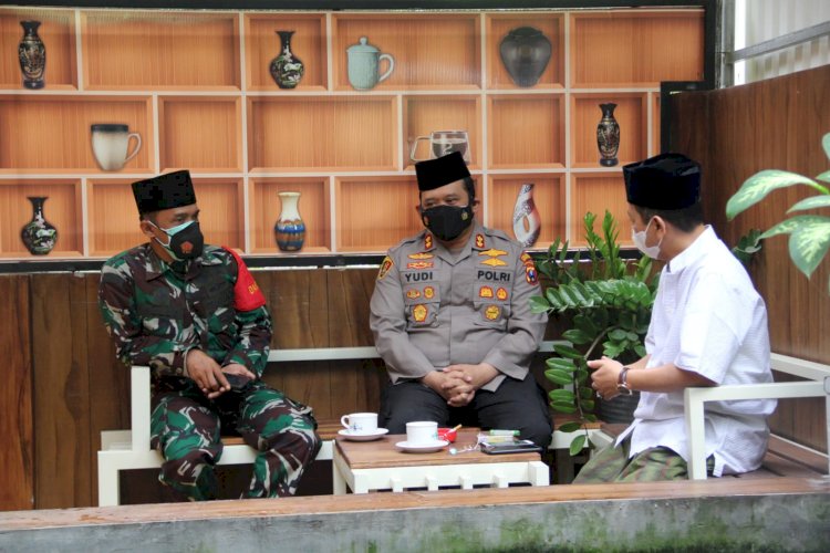 Kapolresta dan Komandan Kodim 0809 Kediri, ditemui Ketua PCNU Kota Kediri/RMOLJatim