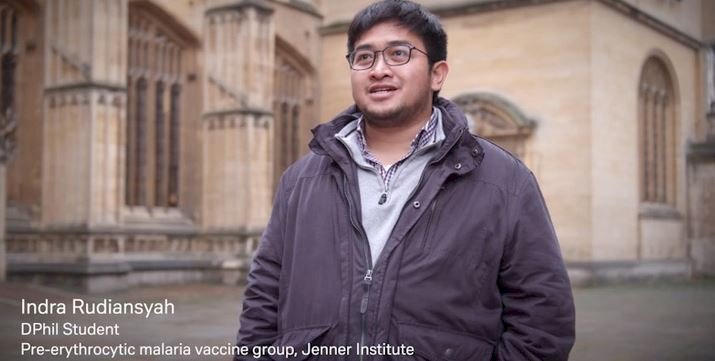 Indra Rudiansyah merupakan mahasiswa doktoral asal Indonesia jurusan Clinical Medicine dari Oxford University yang juga terlibat dalam pengembangan vaksin AstraZeneca/YouTube