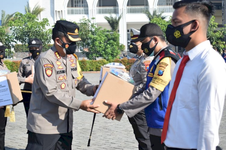 Penyaluran paket kesehatan bagi anggota Polres Sidoarjo/RMOLJATIM