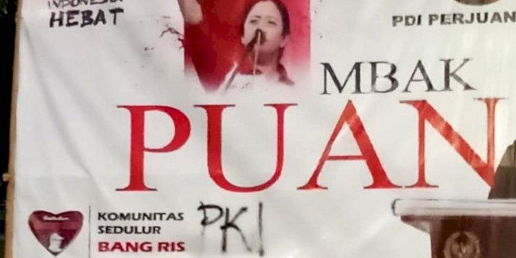Coretan di baliho Puan Maharani/Net