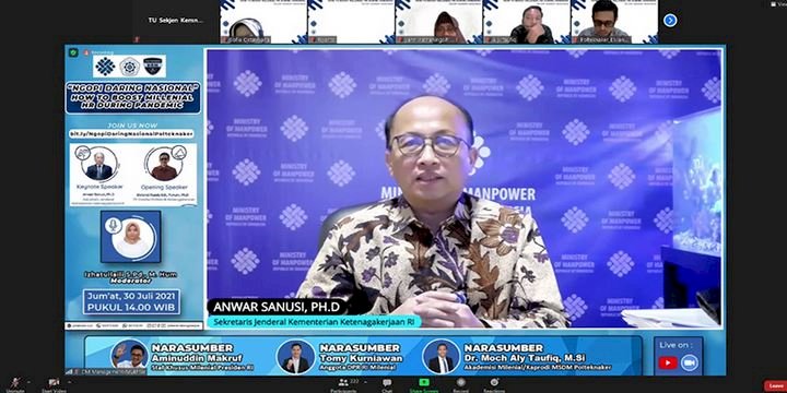 Sekretaris Jenderal Kemnaker, Anwar Sanusi saat membuka acara Ngopi Daring Nasional bertajuk “How To Boost Millenial HR During Pandemic”/Ist