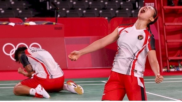Ganda putri bulutangkis Indonesia, Greysia Polii dan Apriyani Rahayu memboyong medali emas di ajang Olimpiade Tokyo 2020/Net