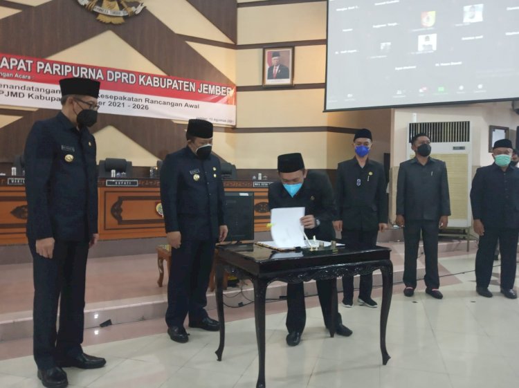 Sidang Paripurna penantanganan Ranwal RPJMD jember 2021-2026/RMOLJatim