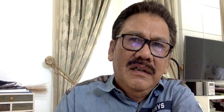 Ketua Dewan Kehormatan PWI, Ilham Bintang saat hadiri Webinar JMSI tentang 