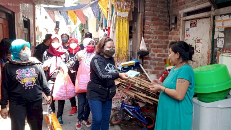 Legislator Jatim saat blusukan ke kampung/ ist
