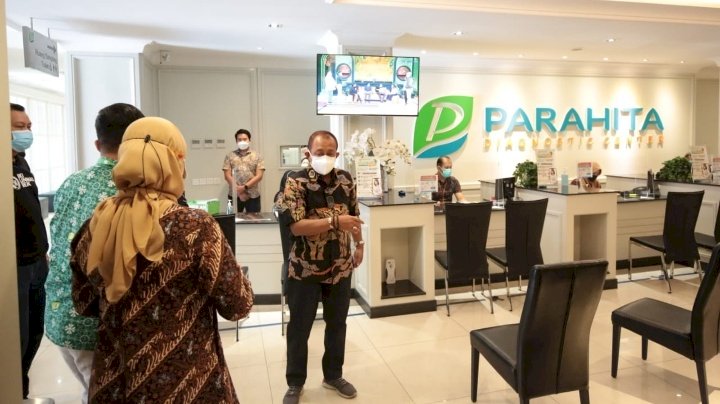 Armuji mengunjungi laboratorium Parahita/ist