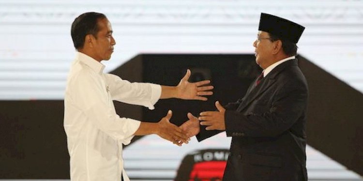 Presiden Joko Widodo dengan Prabowo Subianto dalam satu kesempatan/Net