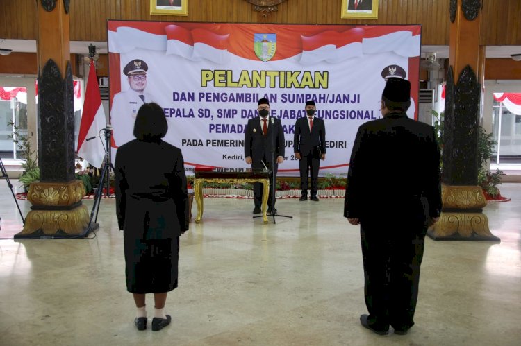 Bupati Saat Melantik Pejabat Fungsional/RMOLJatim