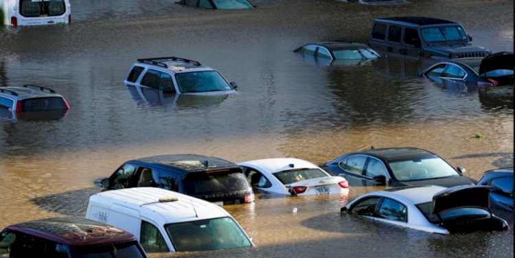 New York diterjang banjir bandang usai Badai Ida menghantam timur laut Amerika Serikat/AP