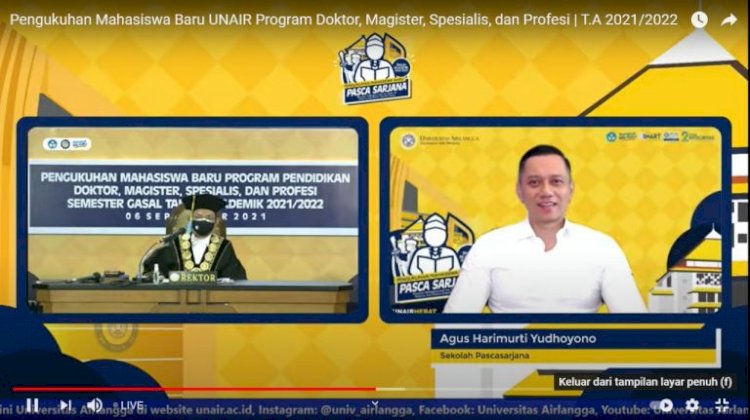 Prof. Dr. Mohammad Nasih, SE., MT., Ak saat menyapa Agus Harimurti Yudhoyono melalui zoom meeting pengukuhan Mahasiswa Baru Program Pendidikan Doktor, Magister, Spesialis, dan Profesi semester ganjil Tahun Akademik 2021/2022 pada, Senin (6/9). (Foto: Khefti Al Mawalia)