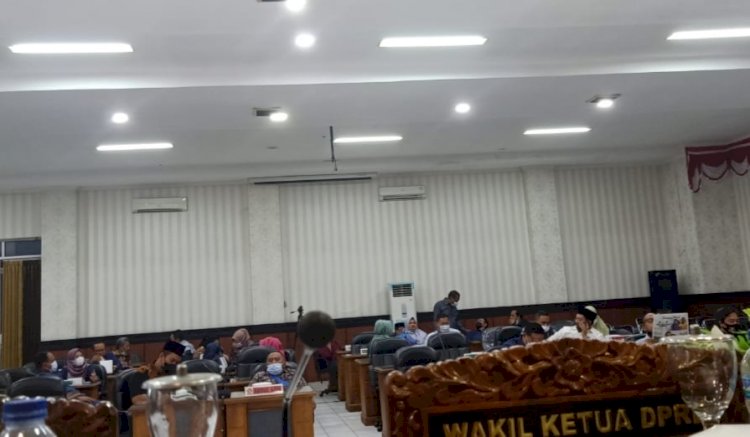   Suasana rapat paripurna perubahan jadwal Banmus DPRD/RMOLJatim