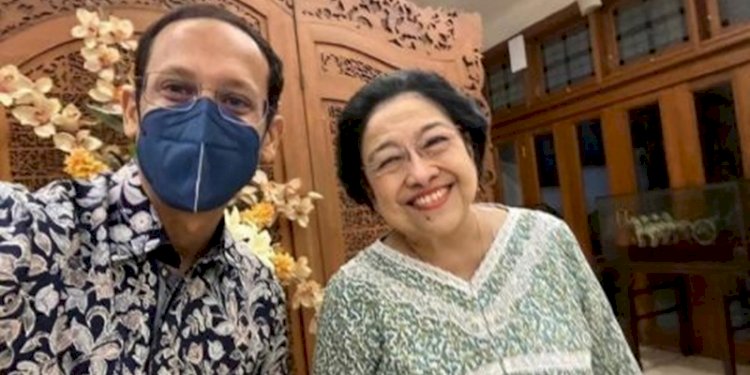 Mendikbudristek Nadiem Makarim bersama dengan Ketua Umum PDIP Megawati Soekarnoputri/Net