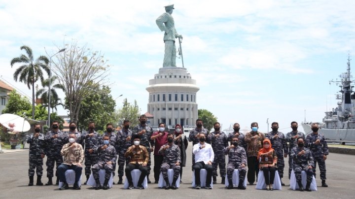 Wali Kota Eri bersama Pangkoarmada II dan jajarannya/ist