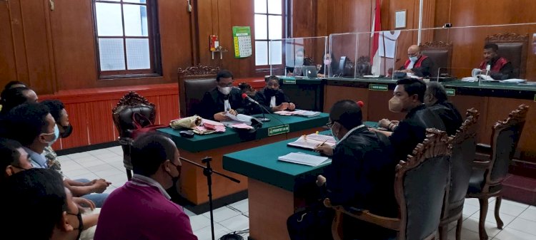 suasana sidang kasus narkoba tiga oknum polisi/RMOLJatim