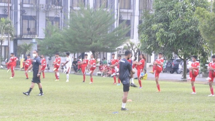 Peserta Seleknas Sepakbola Pelajar Kemenpora U-15 di PPLP Sumut 