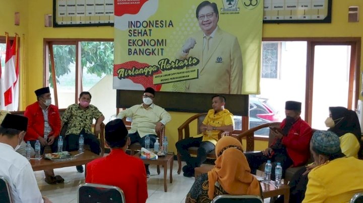 Plt Bupati Probolinggo saat bersilaturahmi secara tertutup di Kantor Golkar. /Ist