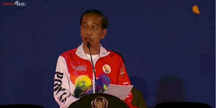 Presiden Joko Widodo saat membuka Pekan Olahraga Nasional (PON) XX Papua, di Stadion Lukas Enembe, Sentani, Jayapura, Papua, Sabtu malam, 2 Oktober/Repro