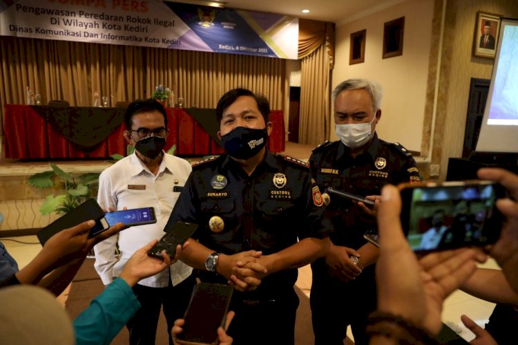   Diskominfo dan Bea cukai Saat Jumpa Pers/Ist