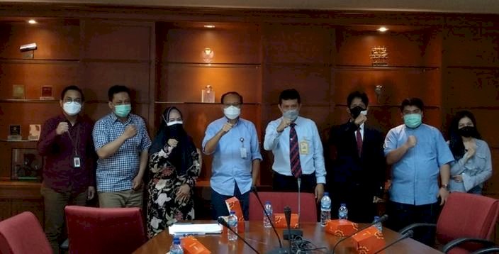 Perwakilan masyarakat sipil dan aktivis menemui Satgas Waspada Investasi Otoritas Jasa Keuangan (OJK), Jumat, 8 Oktober 2021/Ist