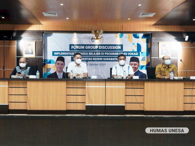  Focus Group Discussion di Gedung Rektorat UNESA Lidah Wetan/Ist