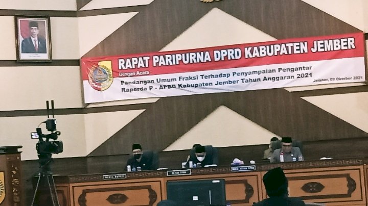 Rapat paripurna DPRD Kab. Jember