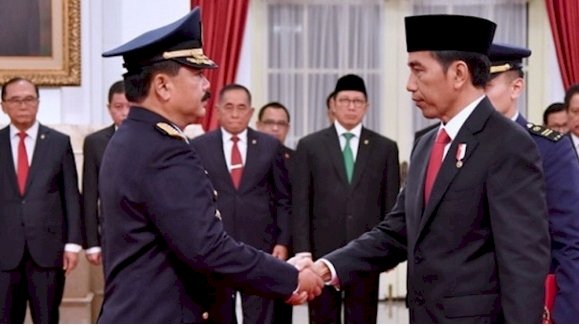 Panglima TNI Marsekal Hadi Tjahjanto dan Presiden Joko Wododo/Net