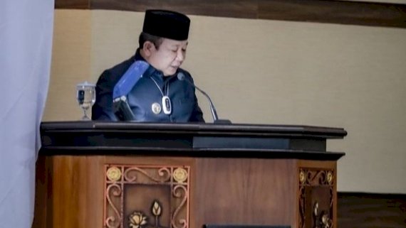 Bupati Jember Hendy Siswanto saat menyampaikan pandangan akhir P APBD di DPRD Jember.