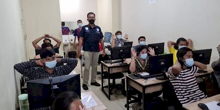 Penggerebekan kantor pinjaman online di kawasan Jakarta Barat/Net