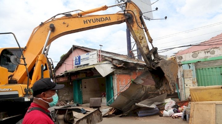 Rumah warga di jalan Wonokromo dirobohkan/RMOLJatim