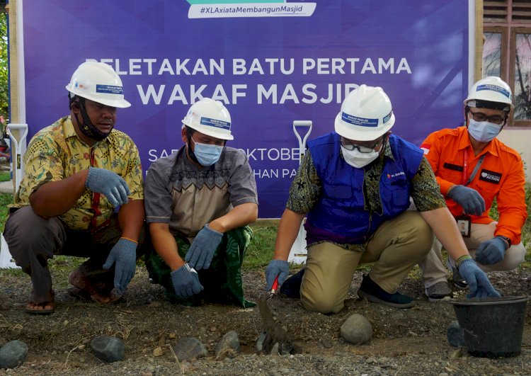   Peletakan batu pertama pembangunan Wakaf Masjid di Desa Blang Beurandang, Kecamatan Johan Pahlawan, Kabupaten Aceh Barat/Ist