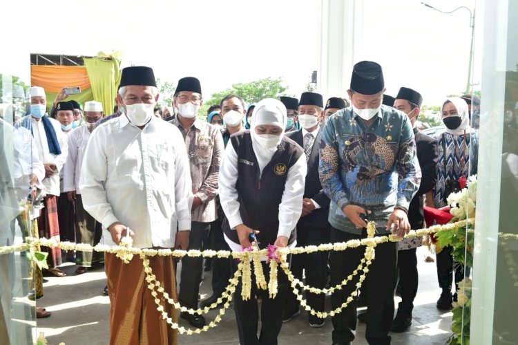 Gubernur Khofifah didampingi Bupati Yuhronur meresmikan RSNU Babat/RMOLJatim