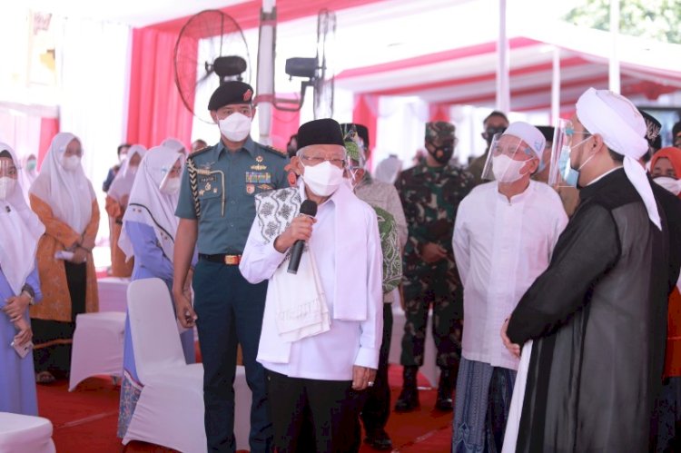   Wapres Ma'ruf Amin memberikan sambutan dalam kunjungannya ke Ponpes Salafiyah Syafi'iyah, Sukorejo/RMOLJatim