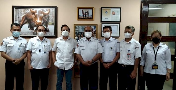 Pertemuan Ketua PSAPI Chappy Hakim, Ketua KNKT Soerjanto Tjahjono, dan pejabat terkait/Ist