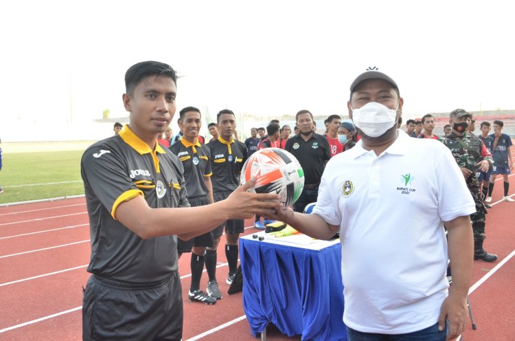 Bupati Gresik Fandi Ahmad Yani membuka turnamen U-20/RMOLJatim