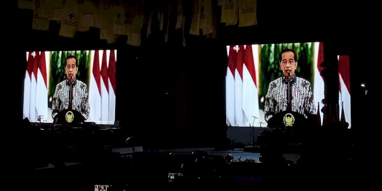 Presiden Joko Widodo saat memberikan ucapan selamat HUT ke-57 Partai Golkar secara virtual, Sabtu malam, 23 Oktober/RMOL