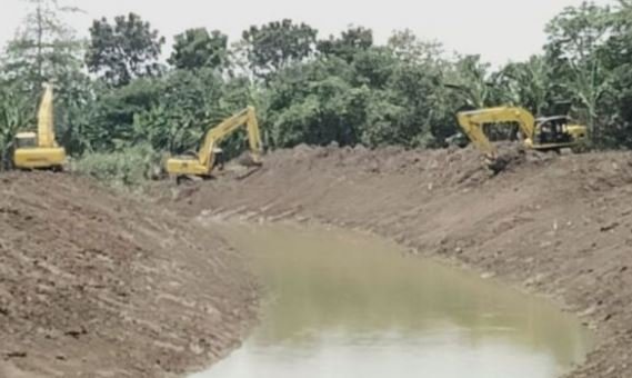 Pengerukan Kali Lamong/RMOLJatim