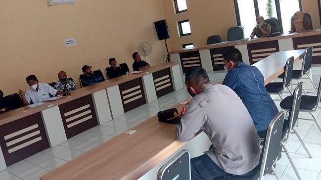 Suasana audiensi bacakades di aula DPMD Bondowoso/RMOLJatim