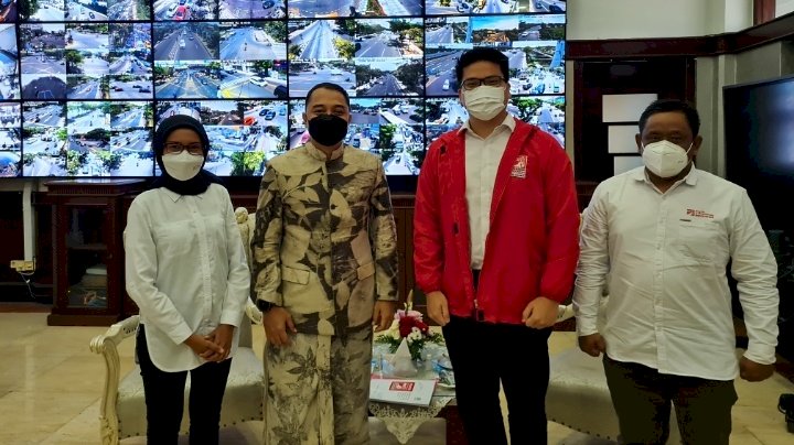 PSI saat bertemu Wali Kota Surabaya