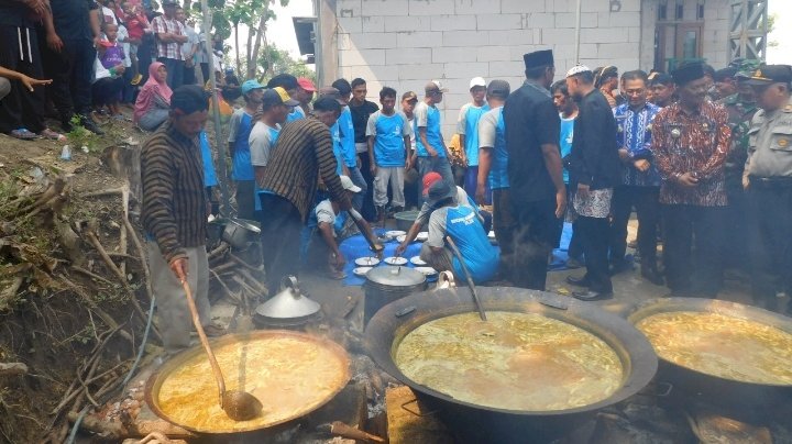 Rittual adat mendak sangring di Desa Tlemang Kecamatan Ngimbang Lamongan/ist