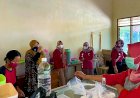 Berdayakan Perempuan Desa, Dosen UNESA Rintis Home Industri Sabun Cuci Piring