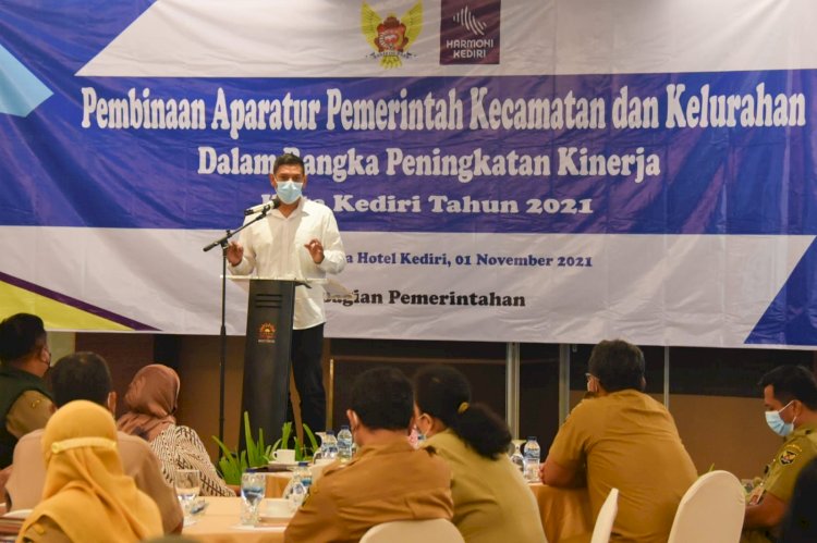 Walikota Kediri, Saat Membuka Acara Pembinaan Aparatur Pemerintah