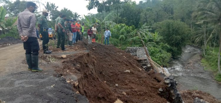 Kegiatan survei dan edukasi di daerah rawan Banjir dan tanah longsor/RMOLJatim