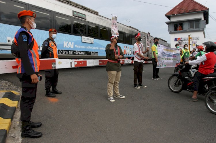 Sosialisasikan Keselamatan di Perlintasan Sebidang/Ist